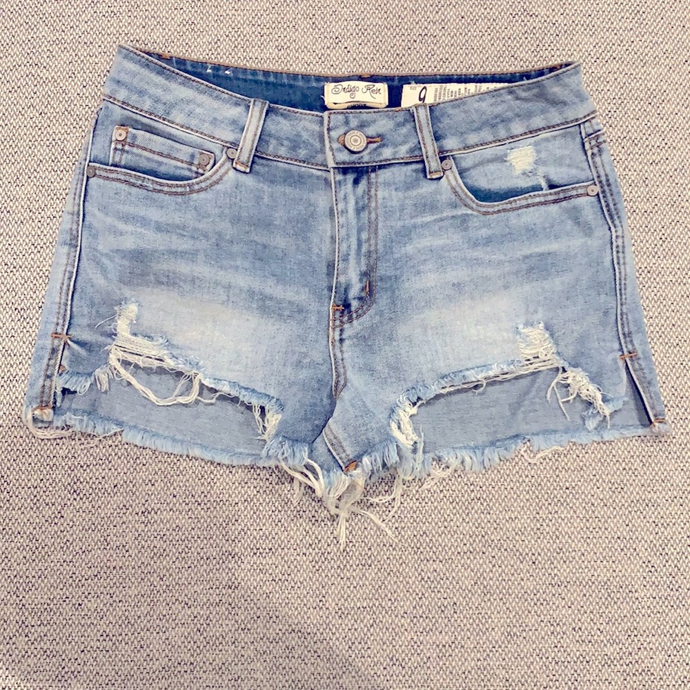 Cutoff Jean shorts